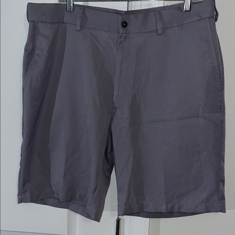 Gray Pro Tour Logo Golf Polyester Walking Flat Front Shorts 36/37